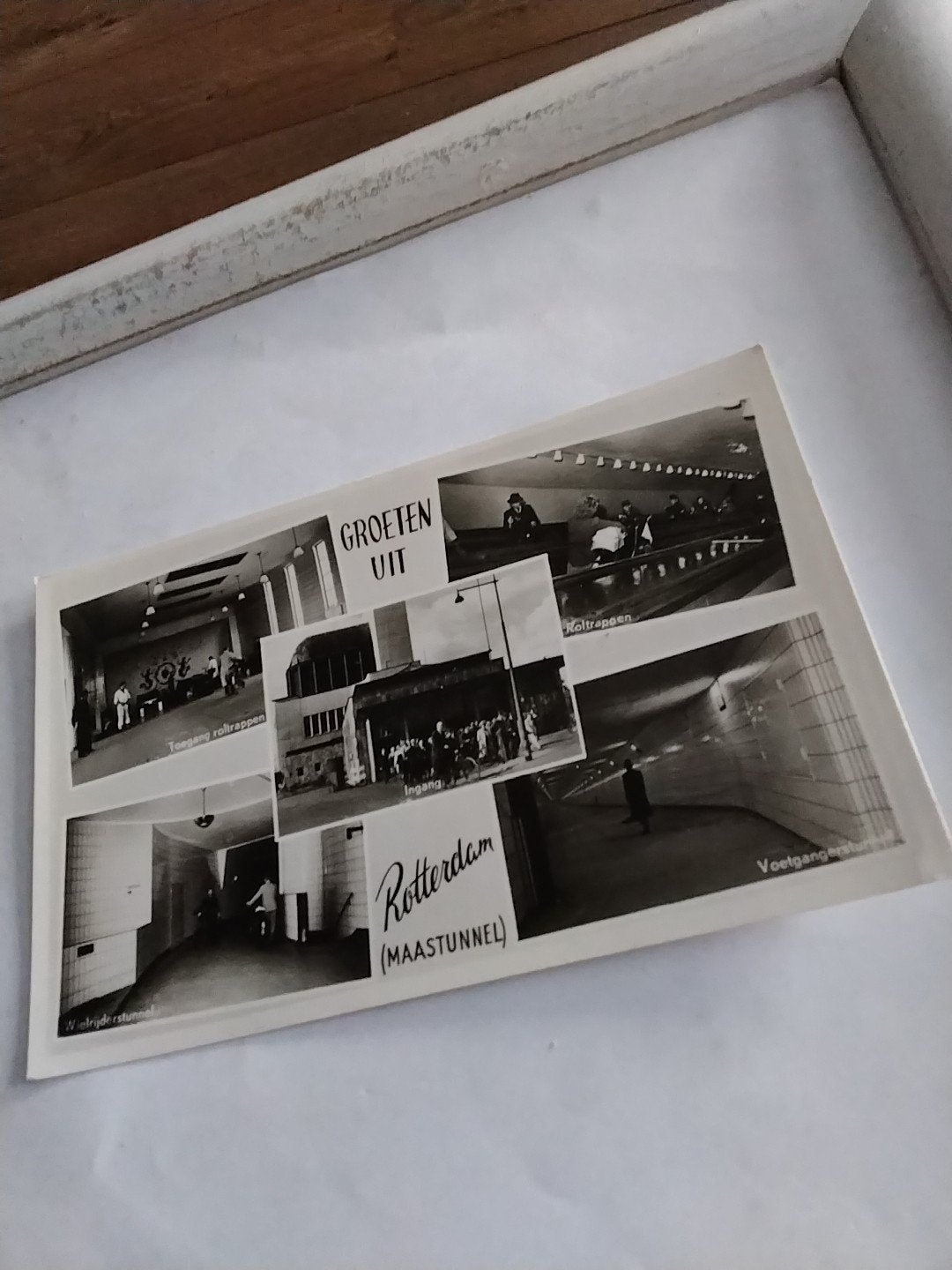 Ansichtkaart Groeten uit Rotterdam Maastunnel Zwart-wit, Ophalen of Verzenden, 1940 tot 1960, Ongelopen, Zuid-Holland