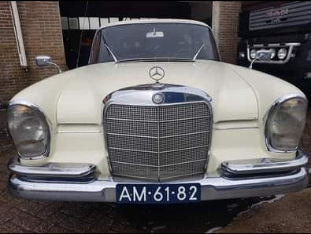 Mercedes-Benz S-Klasse 2.2 220 S 1965 Beige, Beige, Bedrijf, Handgeschakeld, 115 pk