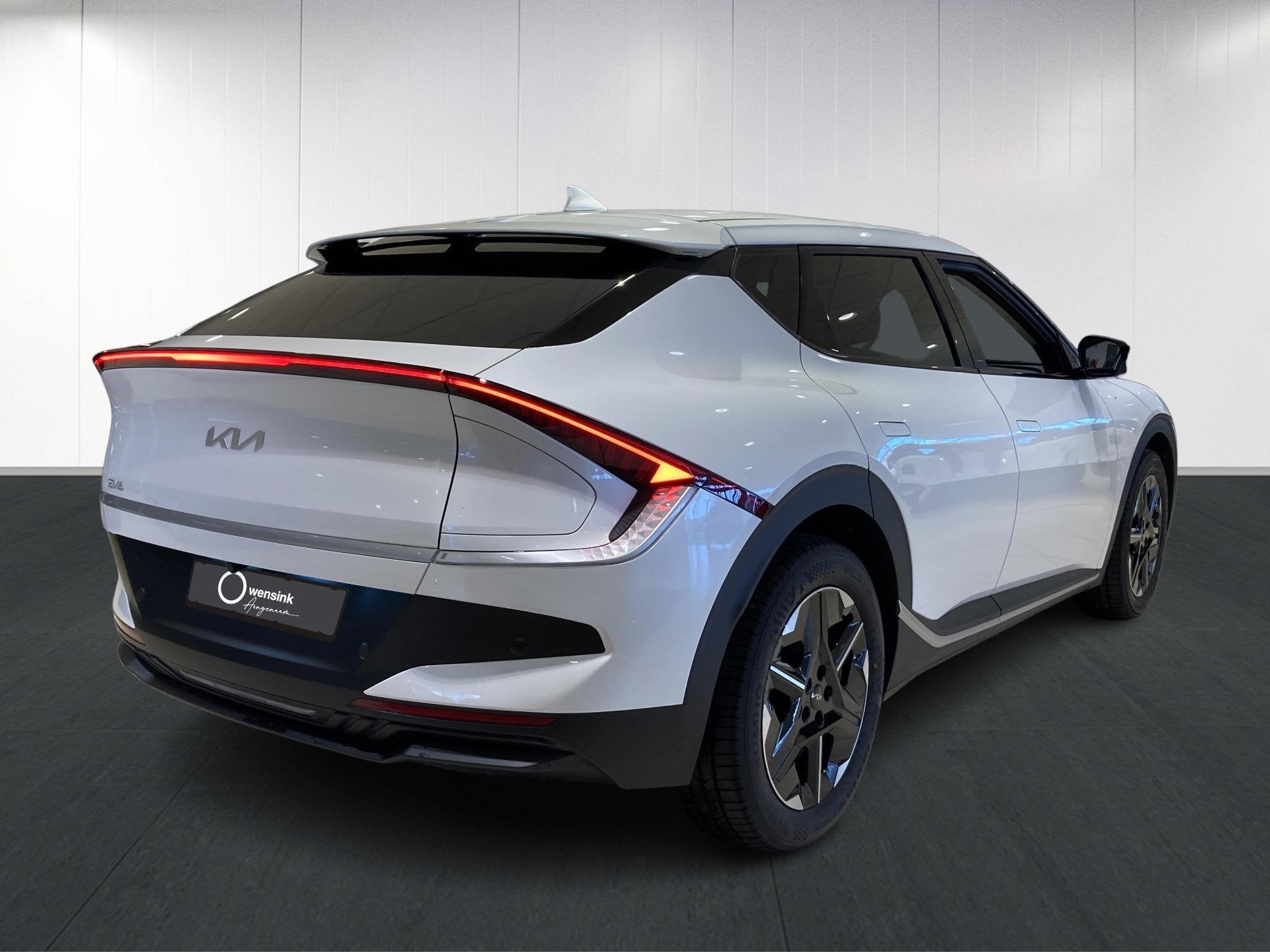 Kia EV6 Light Edition 63 kWh | Stoelverwarming | Adaptieve c, Auto's, Automaat, Achterwielaandrijving, Leder en Stof, Origineel Nederlands