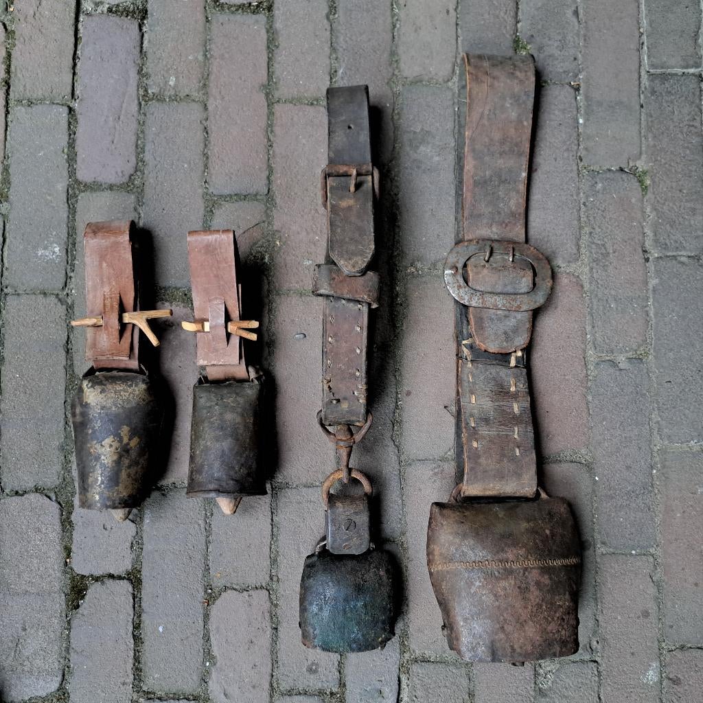 Mooie oude koebel geitebel met leren riem *Etage3*, Gebruikt, ., Ophalen of Verzenden, .