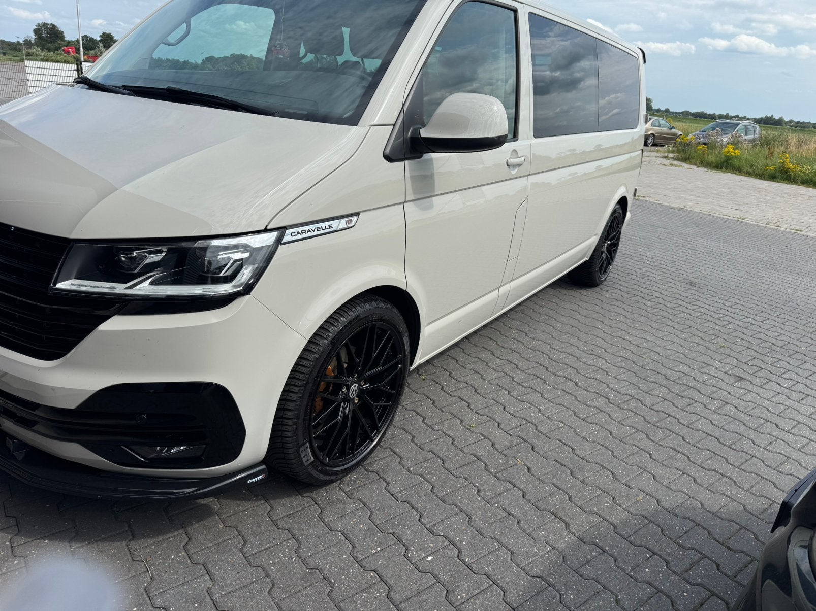 Volkwagen Transporter 20'' velgen met banden All-season, Ophalen, 255 mm, Banden en Velgen, All Season