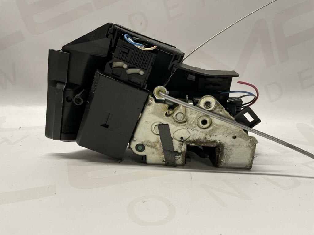 Slotmechanisme deur linksvoor BMW E39 67118352165, Auto-onderdelen, Gebruikt, -, -, Ophalen of Verzenden
