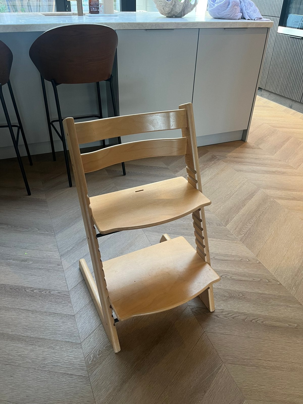Stokke stoel hout (VASTE PRIJS), Kinderen en Baby's, Ophalen, Gebruikt, Meegroeistoel