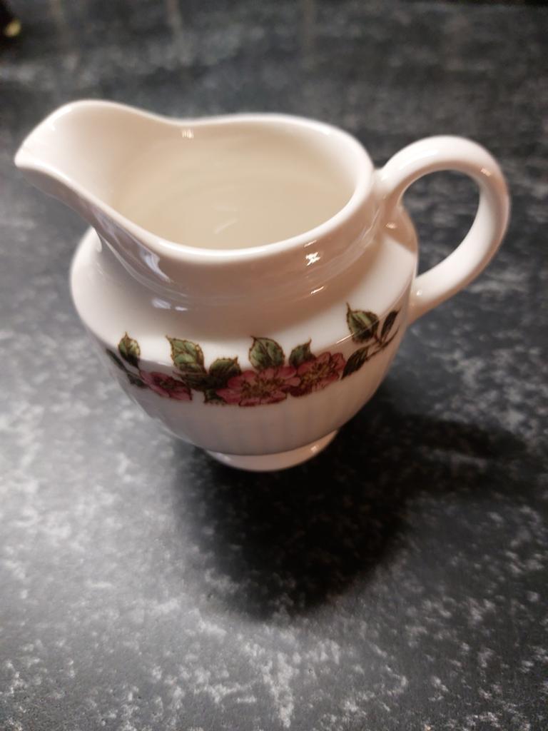 Wedgwood Briar Rose Roomkan - 7cm hoog, Ophalen of Verzenden
