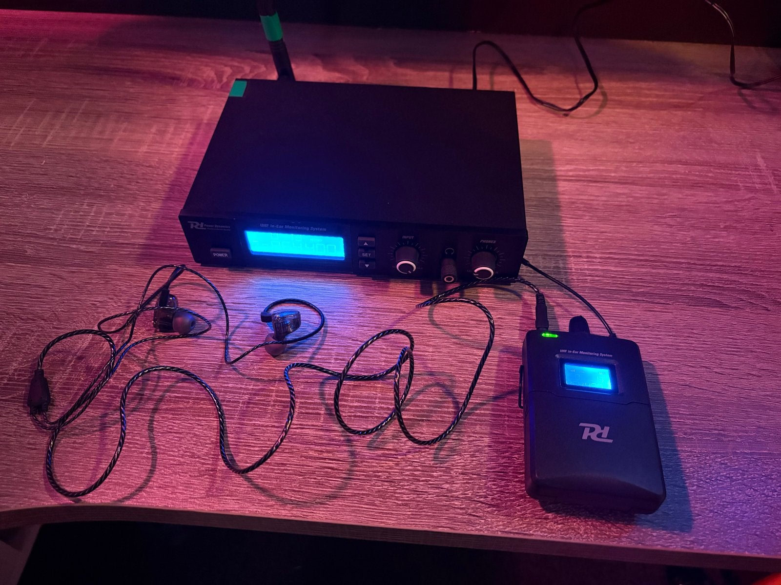 Power Dynamics PD910 UHF In-Ear Monitor Systeem, Ophalen of Verzenden, Zo goed als nieuw
