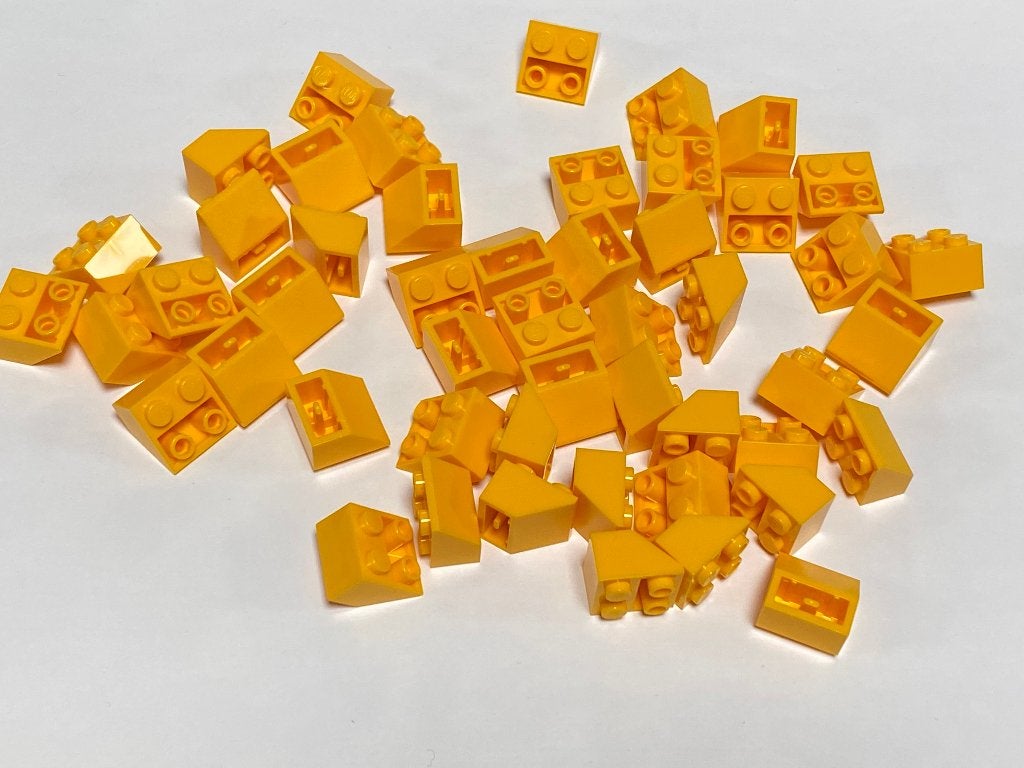 Partij 50x 2x2 omgekeerde Lego dakpannen in diverse kleuren, Overige thema's, Lego, Nieuw, Ophalen of Verzenden
