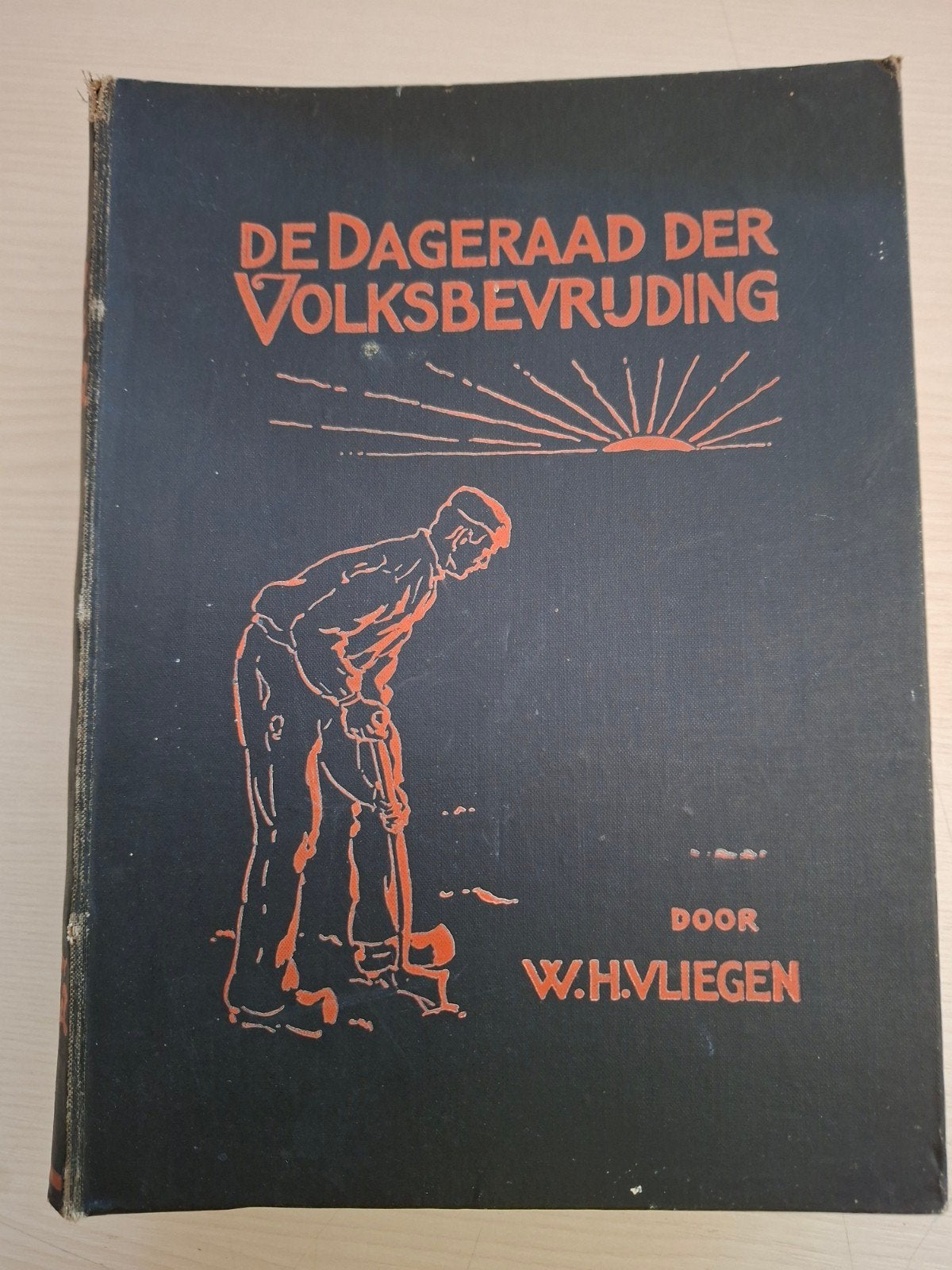 De Dageraad der Volksbevrijding - W.H. Vliegen (1905), Ophalen of Verzenden, 20e eeuw of later, Gelezen, W.H. Vliegen