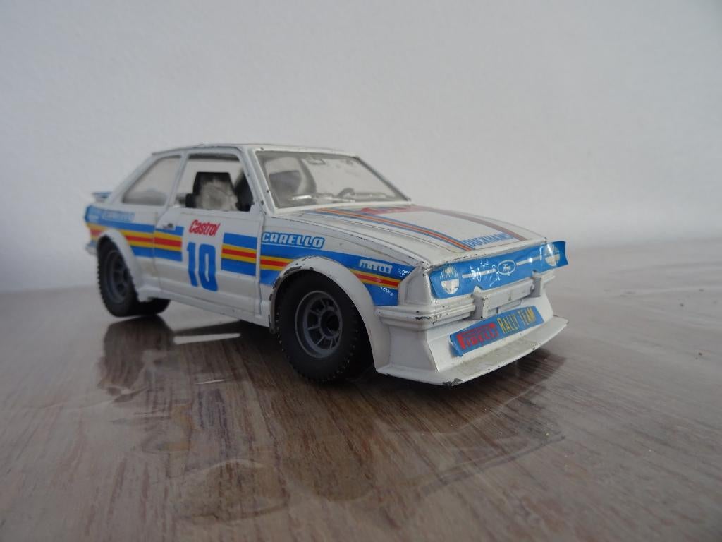 Ford Escort XR3 Polistil 1:23, Hobby en Vrije tijd, Modelauto's | 1:24, Ophalen of Verzenden, Gebruikt, Auto, Overige merken