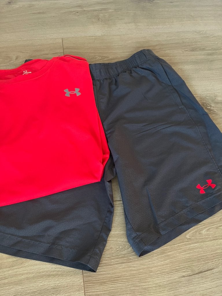 Mooie Under Armour set voor jongens, Kinderen en Baby's, Ophalen of Verzenden, Zo goed als nieuw, Setje, Under Armour