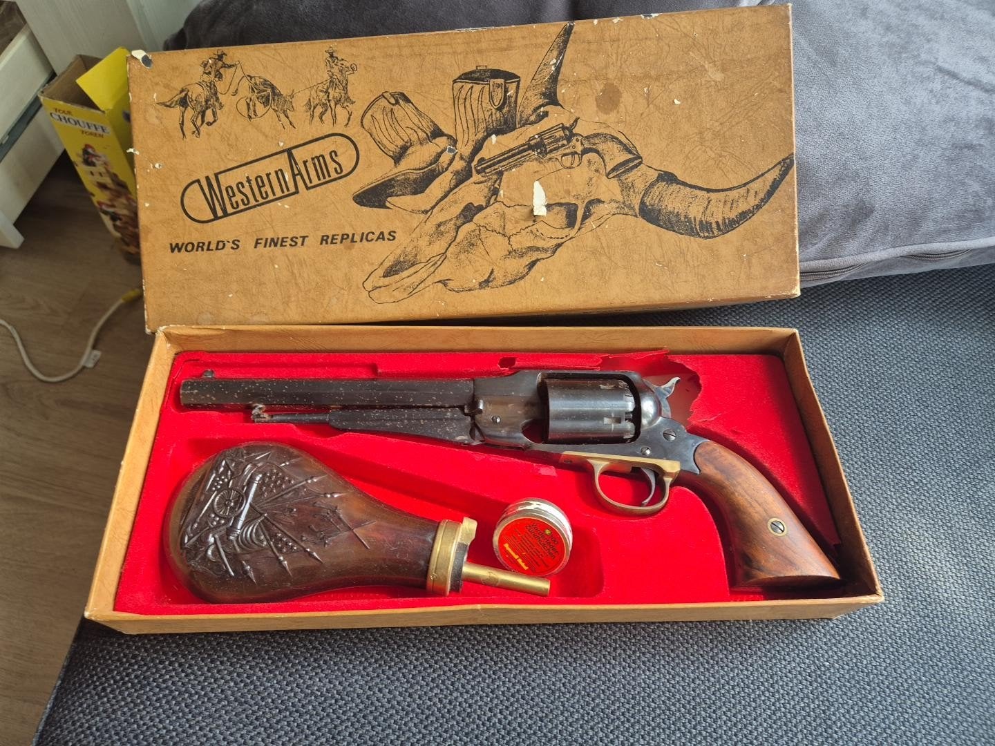 Western Arms Replica Revolver met Kruitfles, Verzamelen, Ophalen of Verzenden, Zo goed als nieuw