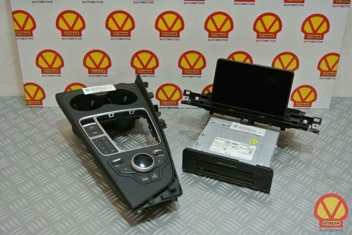 audi a4 8w navigatie mmi compleet 8w1919604 8w0035842, Gebruikt, AUDI AG, Auto-Union-Strasse 1
85045  Ingolstadt, DE, Kundenbetreuung@audi.de