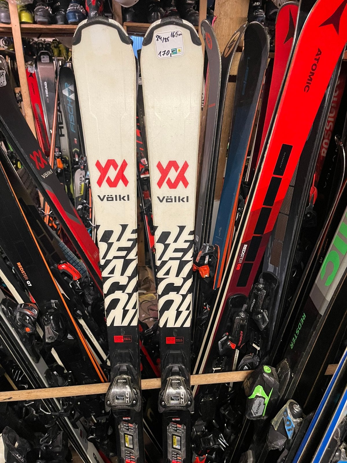 165cm Volkl DECON 7.2 carve skis 24/25