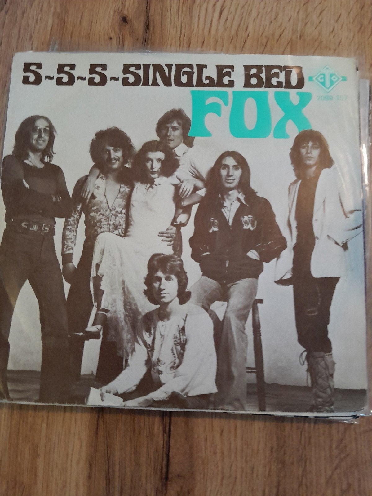 Fox 7 inch s.s.s single bed, Cd's en Dvd's, Vinyl Singles, Ophalen of Verzenden, Zo goed als nieuw, Pop