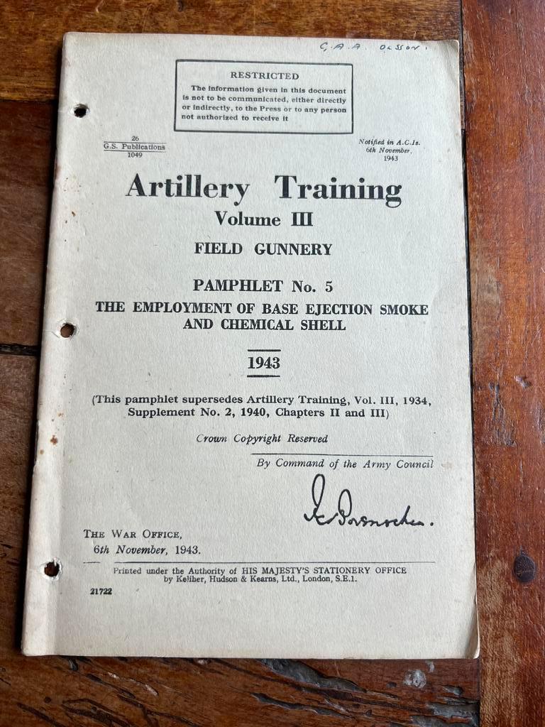 WO2 Brits voorschrift gebruik rookgranaten artillerie 1943, Ophalen of Verzenden, Engeland, Boek of Tijdschrift