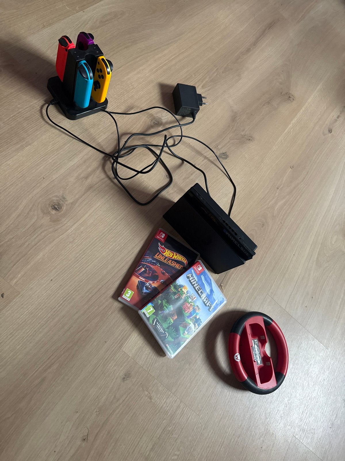 Nintendo Switch V2 met controller oplader en stuurtje, Switch 2019 Upgrade, Met 2 controllers, Ophalen of Verzenden, Gebruikt