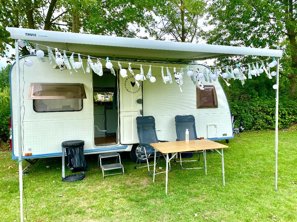 Bürstner Flipper 460 TS – instapklaar, Standaardzit, Particulier, Kachel, Vast bed