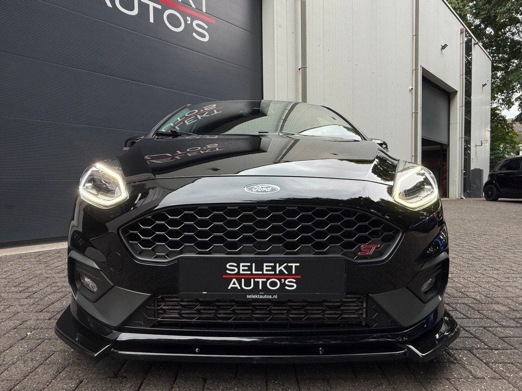 Ford Fiesta 1.5 EcoBoost ST-3 Performance 200 Pk Pano/Launch, Auto's, Ford, Voorwielaandrijving, Stof, Zwart, 1188 kg