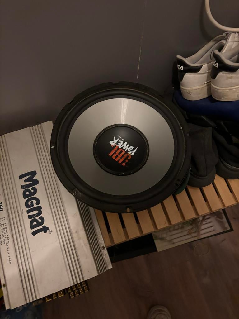 Magnat Classic 360 versterker en JBL subwoofer, Overige merken, Ophalen of Verzenden, 120 watt of meer, Gebruikt