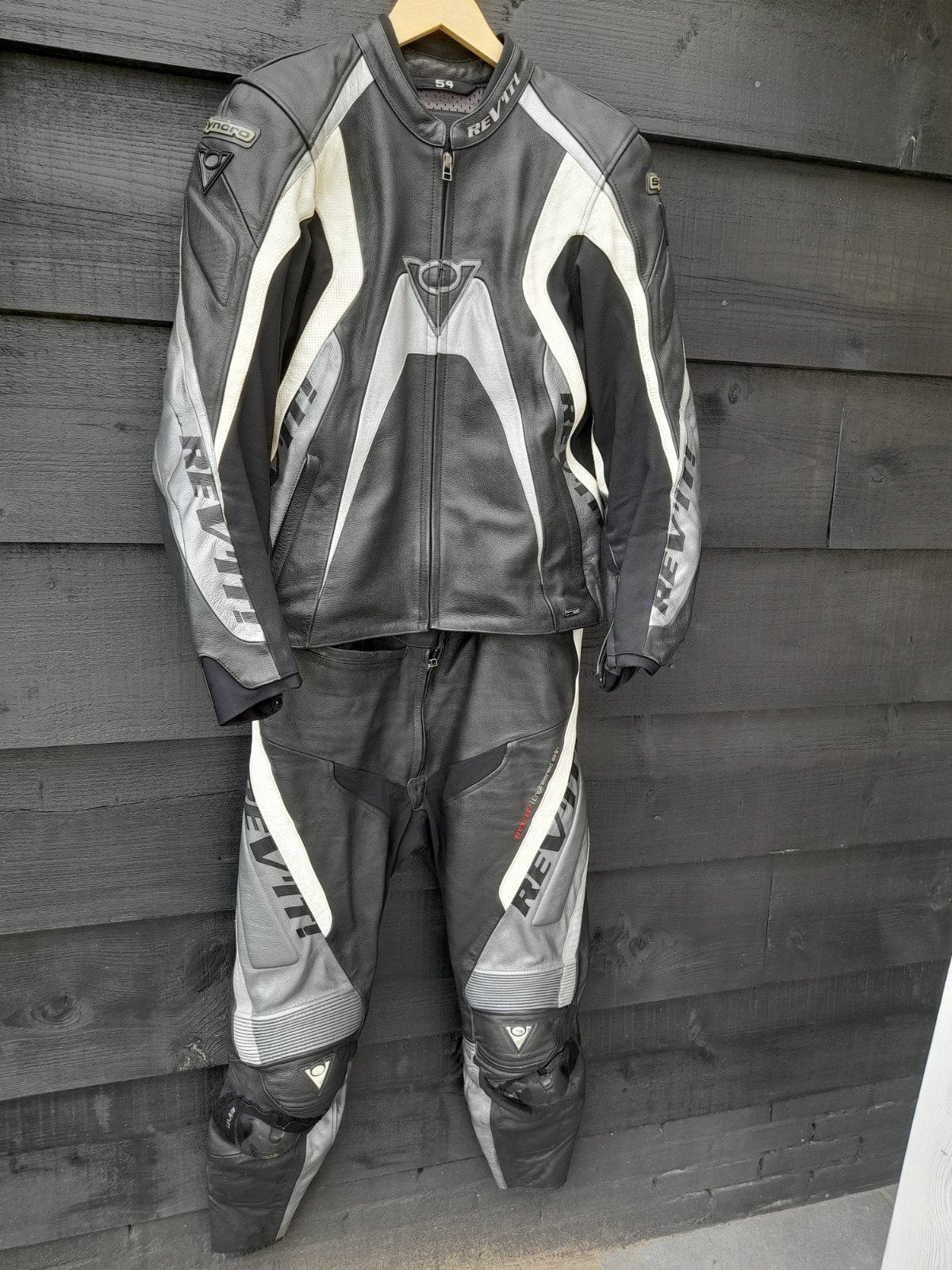 REV'IT! Motorpak Maat 54 - Zwart/Wit Leren Combipak, Motoren, Kleding | Motorkleding, Ophalen, REV'IT!, Tweedehands, Heren