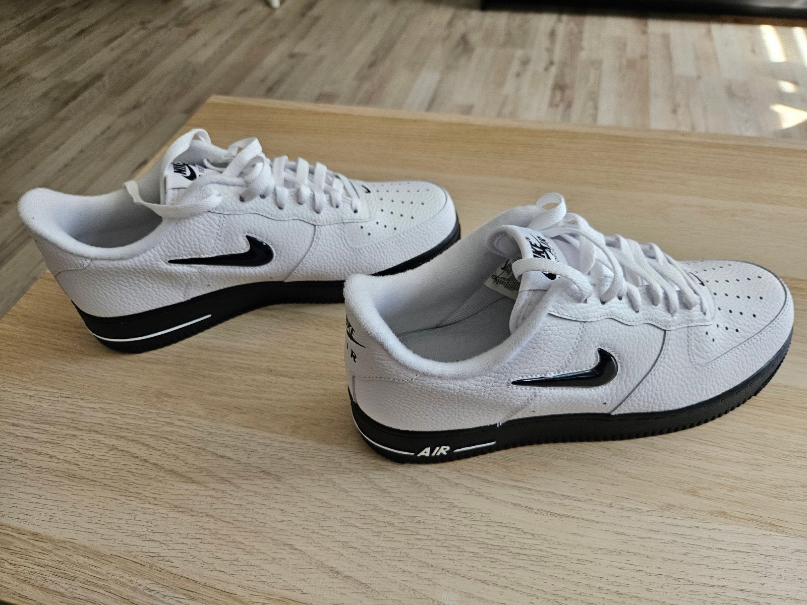 Nike Air Force 1 nieuwe 44 maat nieuwe, Sport en Fitness, Loopsport en Atletiek, Nike, Overige typen, Nieuw, Ophalen of Verzenden
