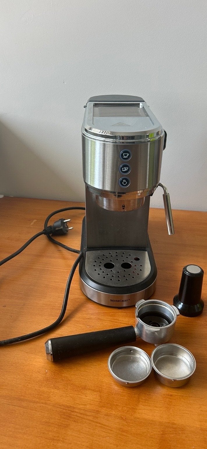Silvercrest Espressomachine met Melkopschuimer, Espresso apparaat, Gemalen koffie, Zo goed als nieuw, Ophalen