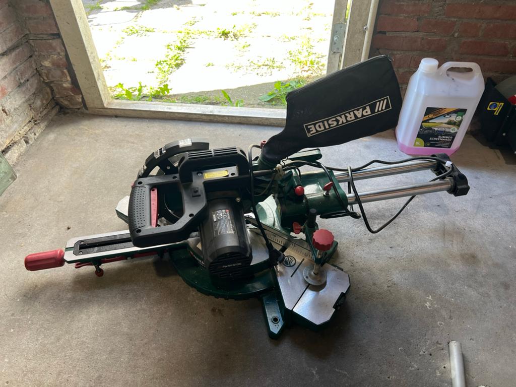 Parkside Afkortzaag - Krachtige en Nauwkeurige Zaag, Doe-het-zelf en Verbouw, Gereedschap | Zaagmachines, Ophalen, Gebruikt, 70 mm of meer