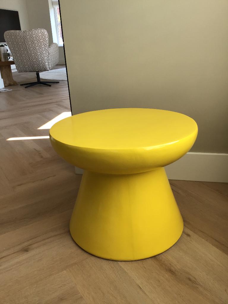 Tafeltje, Minder dan 55 cm, Metaal of Aluminium, Rond, Zo goed als nieuw