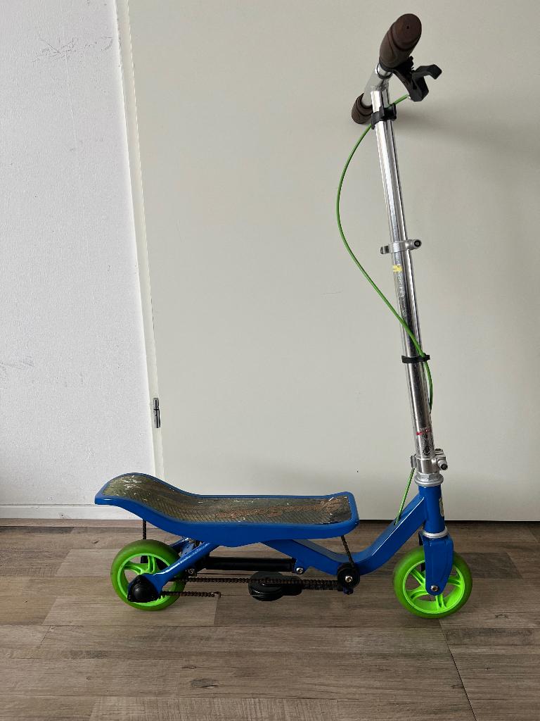 Space Scooter Z.G.A.N., Fietsen en Brommers, Ophalen of Verzenden, Zo goed als nieuw, Overige typen, Space Scooter