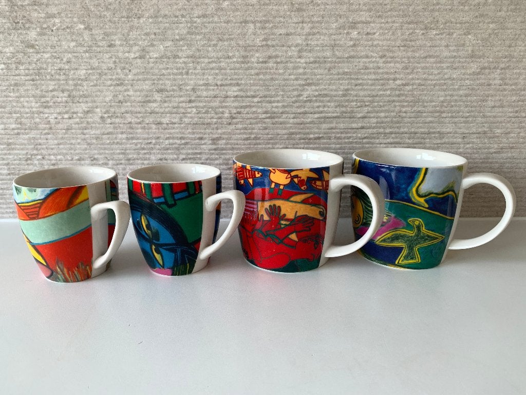 2 Corneille mokken en 2 Corneille kopjes, Ophalen of Verzenden, Zo goed als nieuw, Overige stijlen, Kop(pen) en/of Schotel(s)