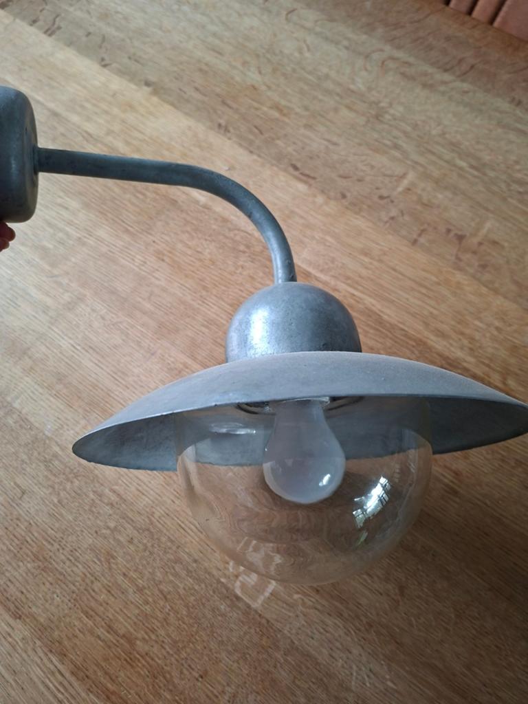 Buitenlamp zink, Ophalen