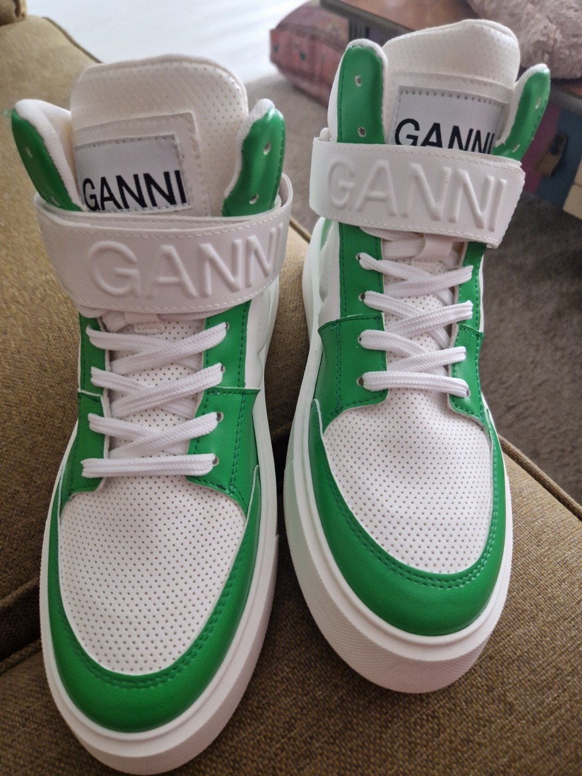 Ganni High Top Velcro Sneakers - Nieuw in doos, Kleding | Dames, Schoenen, Ganni, Nieuw, Ophalen of Verzenden, Sneakers of Gympen