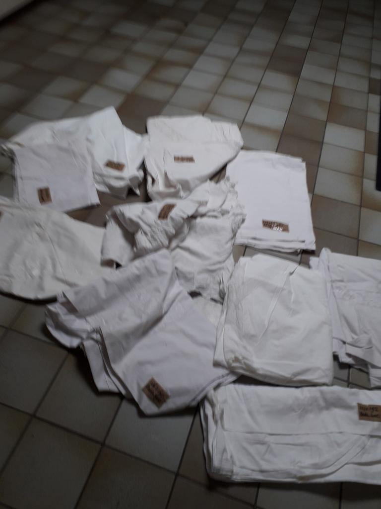 UITVERKOOP ALLERLAATSTE STUKS, Ophalen of Verzenden