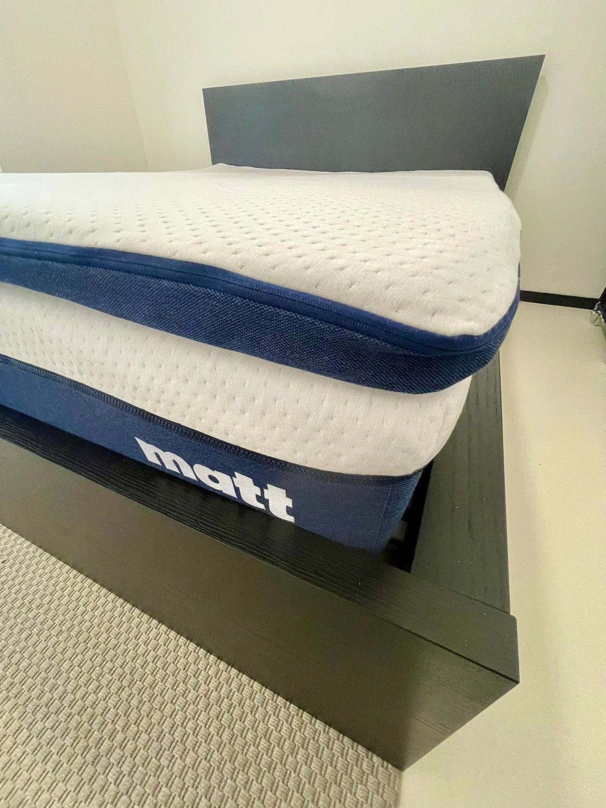 IKEA MALM bed met opberglades + Matt Sleeps matras + topper, Ophalen, Zo goed als nieuw, Tweepersoons