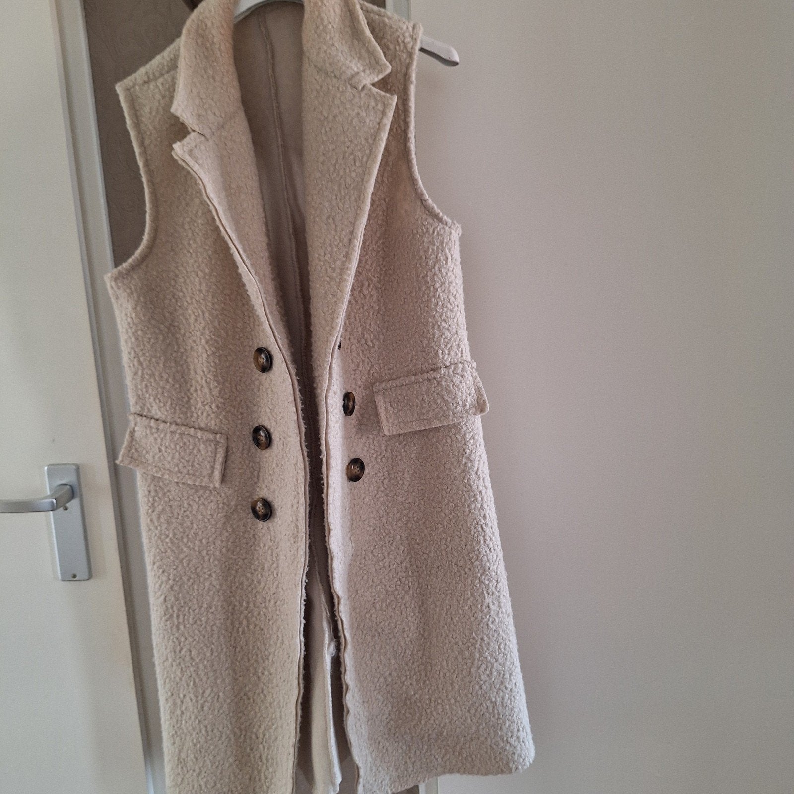 Lange bont bodywarmer maat L, Ophalen of Verzenden, Gedragen, Maat 42/44 (L), Beige