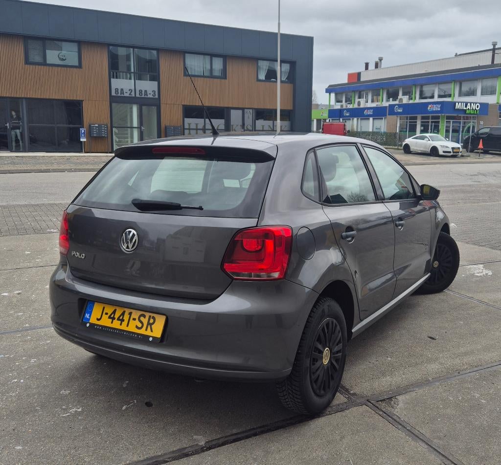 Volkswagen polo 1.2 Carplay/stoelverwarming/camera/airco, Voorwielaandrijving, 967 kg, 1198 cc, Handgeschakeld