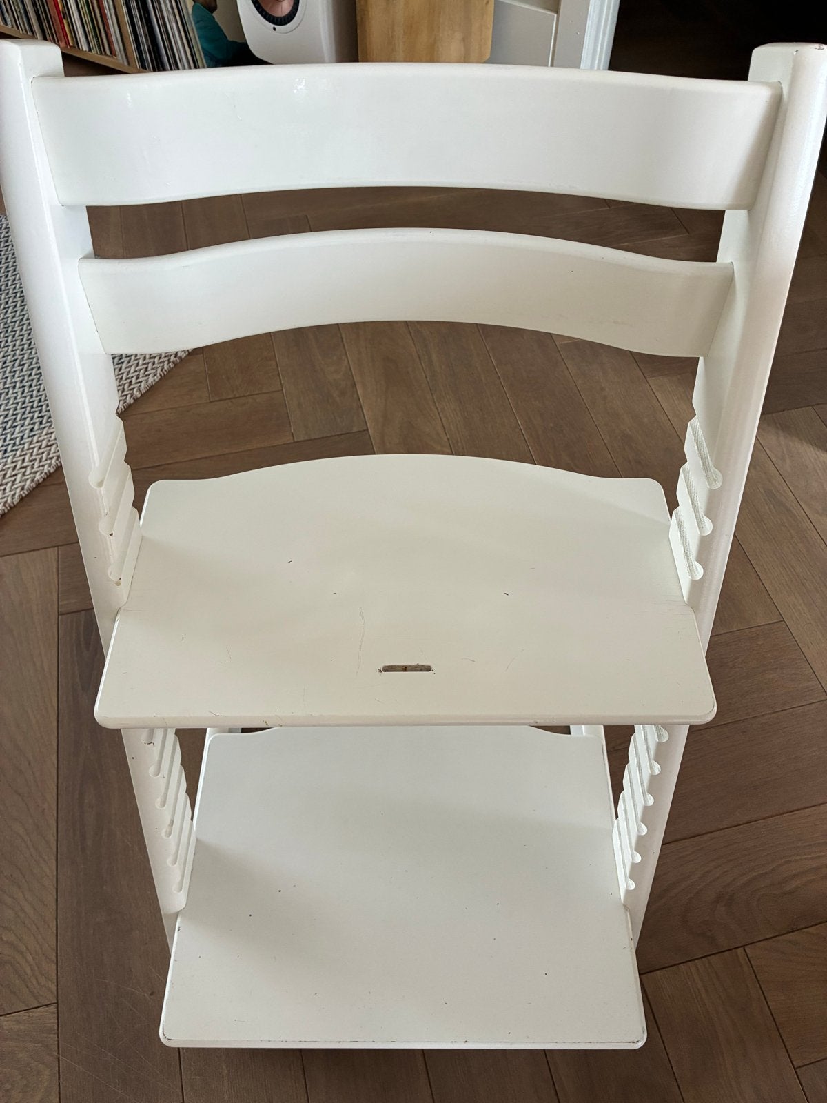 Stokke Trip Trap kinderstoel - wit, Kinderen en Baby's, Kinderstoelen, Ophalen, Gebruikt, Meegroeistoel, Aanschuifbaar