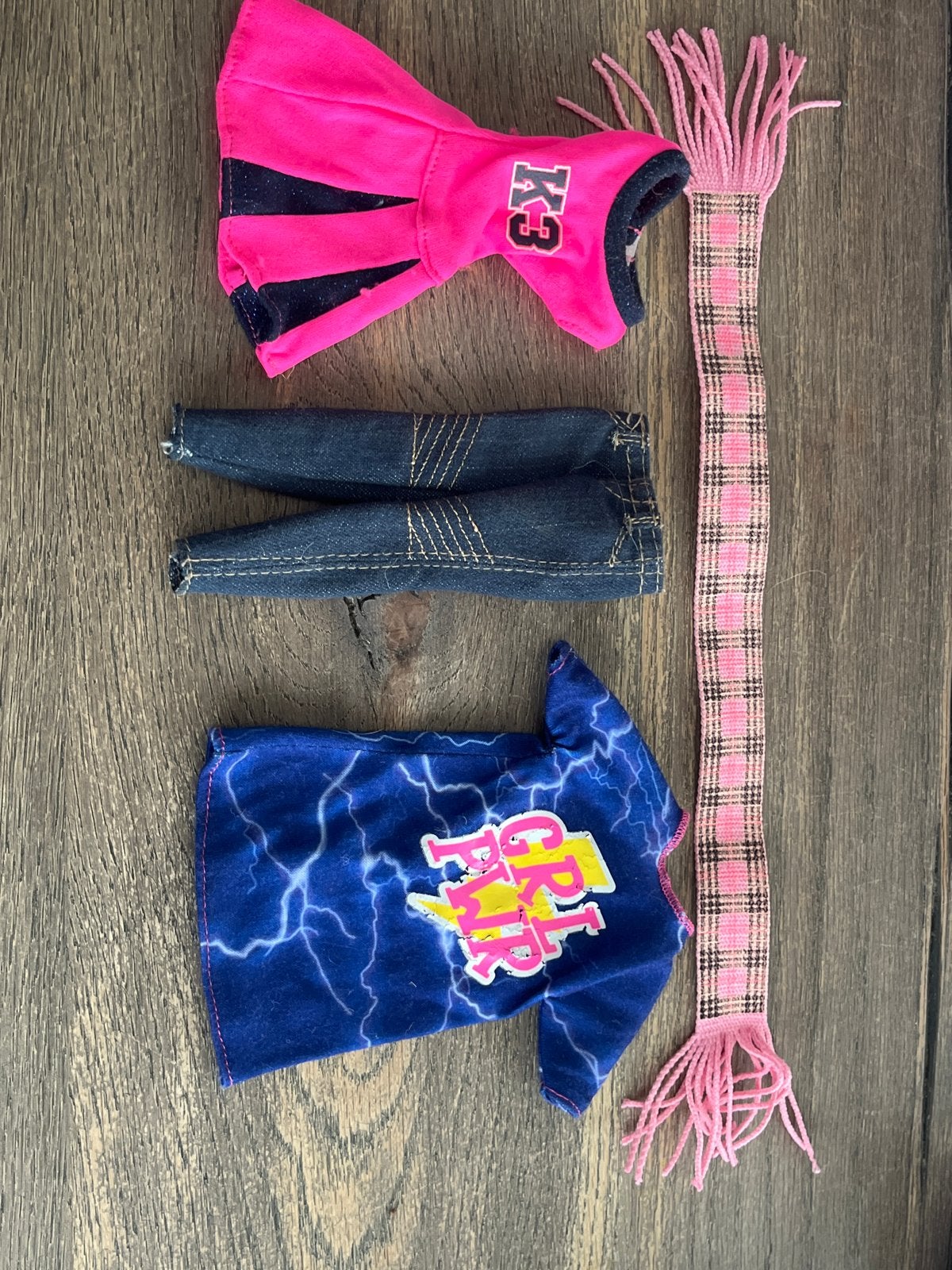K3 en andere barbykleding set, Kinderen en Baby's, Speelgoed | Poppen, Ophalen of Verzenden, Gebruikt, Barbie