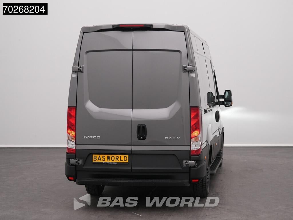 Iveco Daily 35S21 BPM VRIJ! Automaat Black Edition 2025 mode, Auto's, Automaat, Stof, Euro 6, 4 cilinders