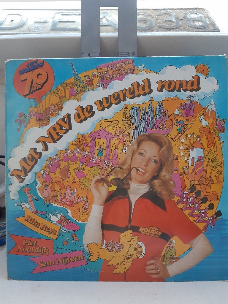 70 jaar NRV-met NRV de wereld rond (Z219-55), Ophalen of Verzenden, Zo goed als nieuw, Overige formaten