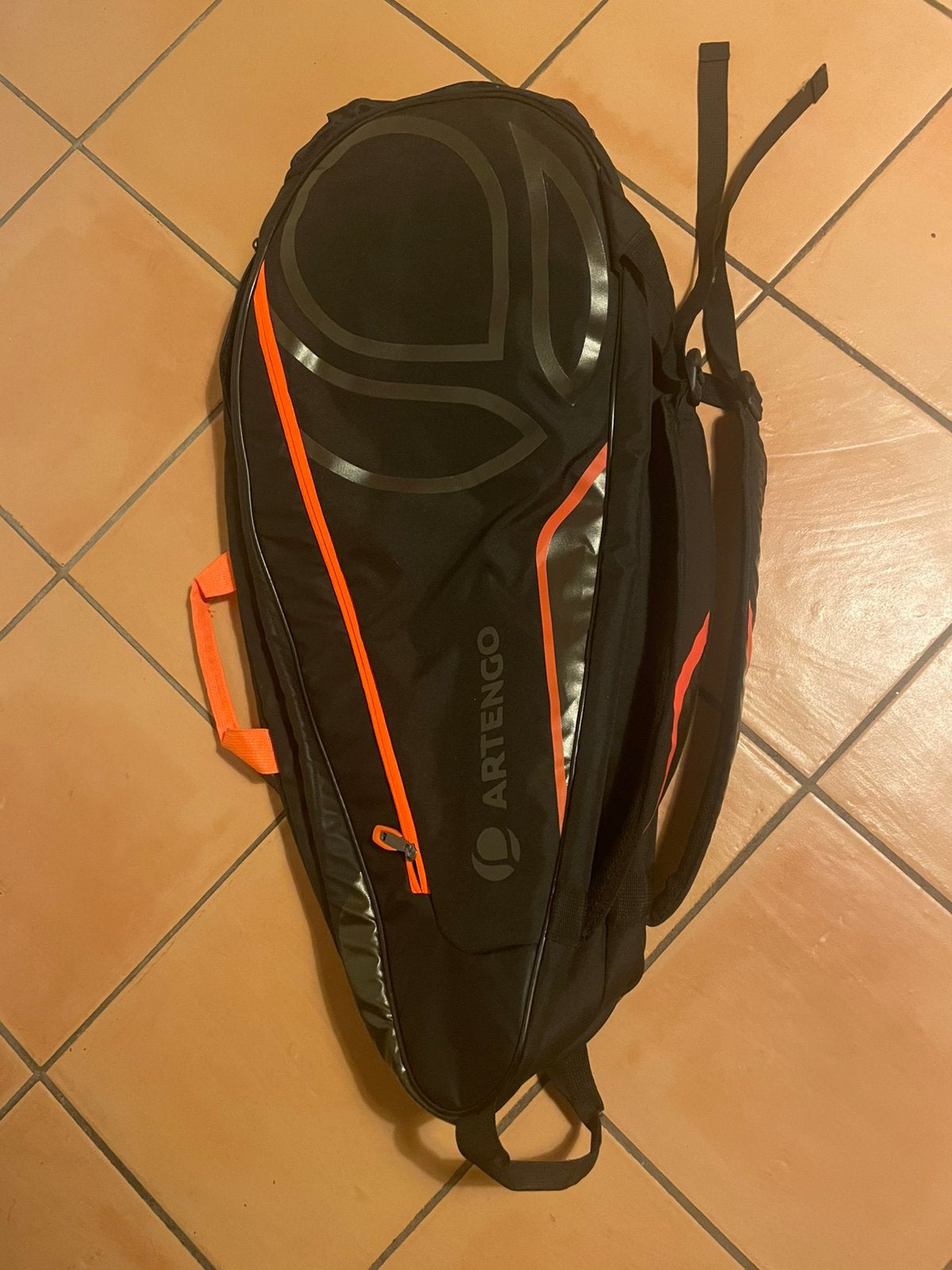 Artengo tennistas / thermobag - 6 rackets, zwart met oranje, Overige merken, L00, Ophalen of Verzenden, Zo goed als nieuw