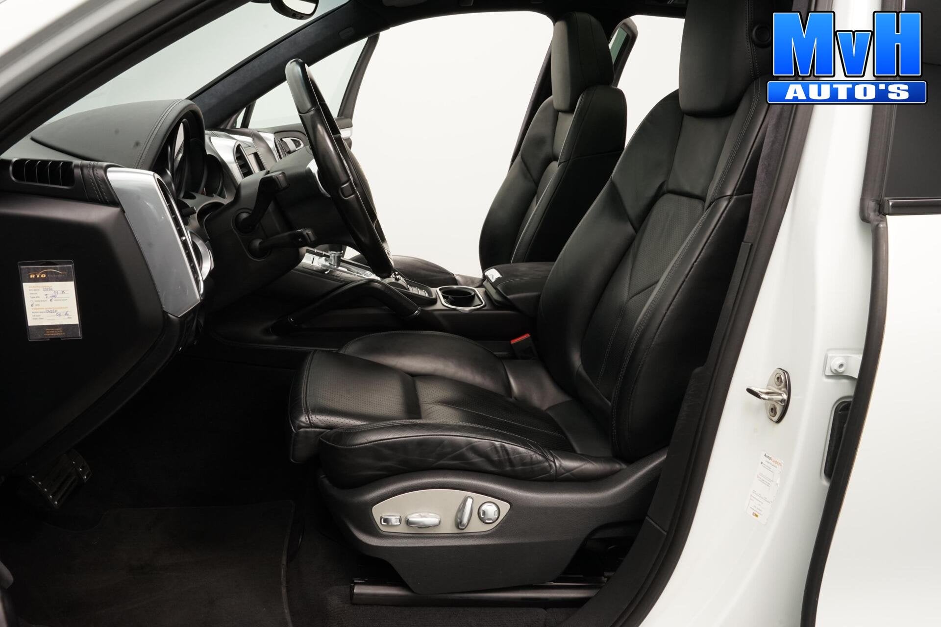 Porsche Cayenne 4.8 GTS|PANO|LUCHTVERING|ALCANTARA.HEMEL|ACC, Automaat, Gebruikt, Met garantie (alle), 138 €/maand
