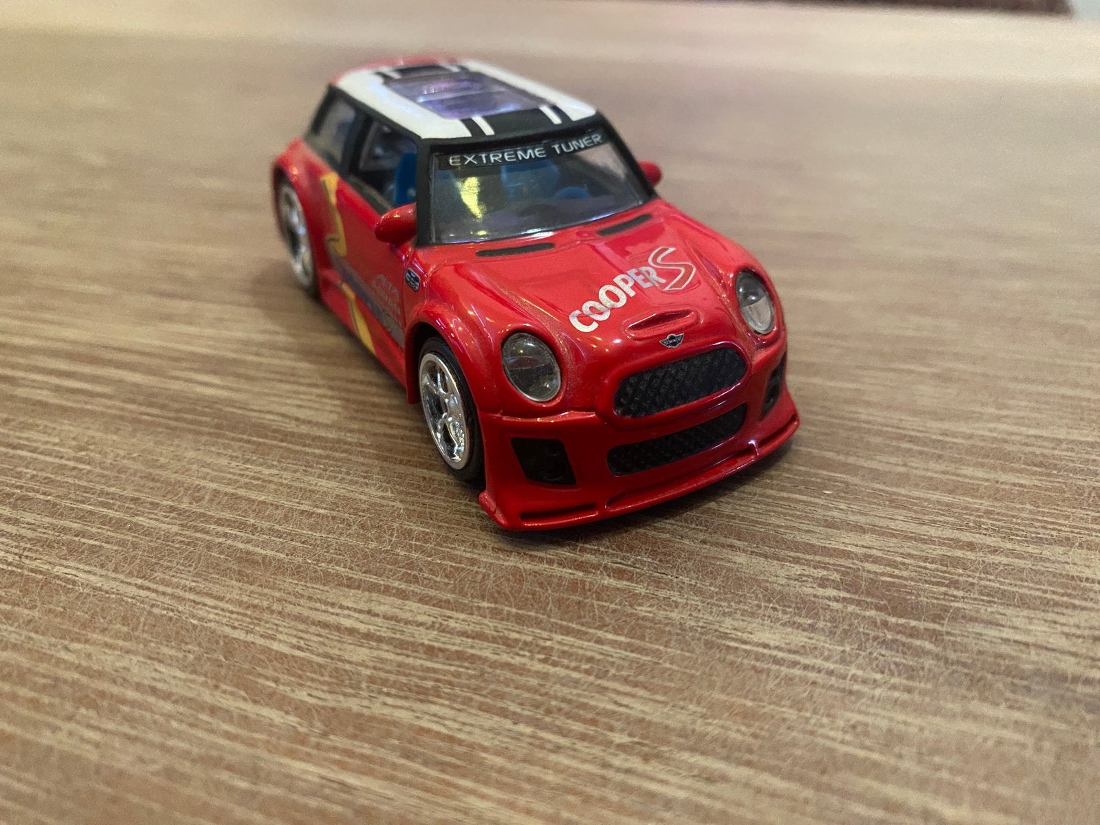 Kentoys MINI Cooper S Extreme Tuner 2004 – verlichting werkt, Ophalen of Verzenden, Zo goed als nieuw, Auto