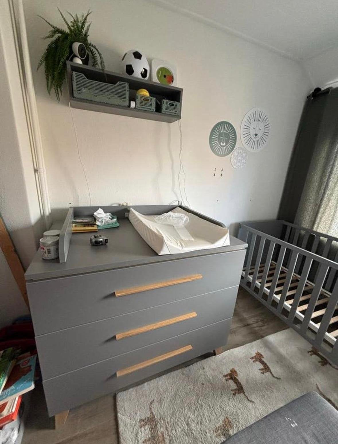 Transland ledikant met grote commode en bijpassend schapje, Ophalen, Gebruikt, Ledikant