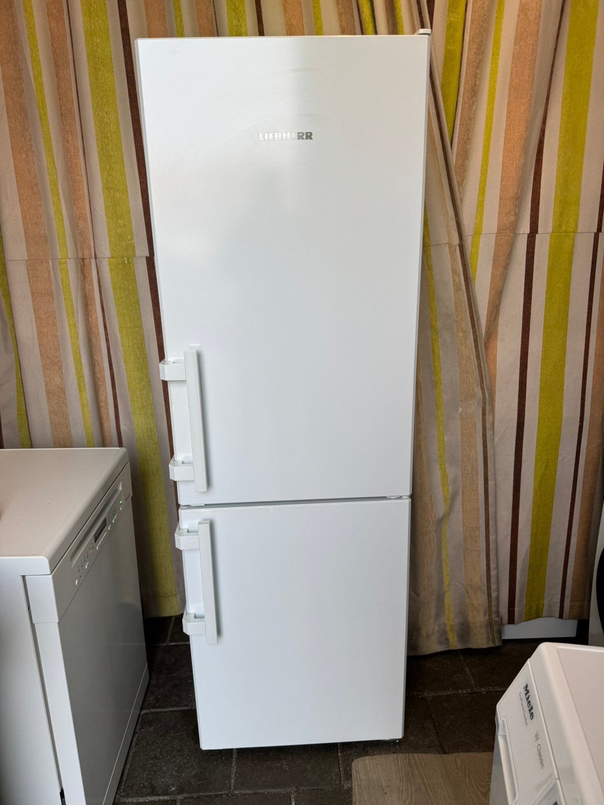 Nofrost Koel/Vriescombinatie | Liebherr | 186cm Hoog, Witgoed en Apparatuur, Koelkasten en IJskasten, Ophalen, Gebruikt, 200 liter of meer