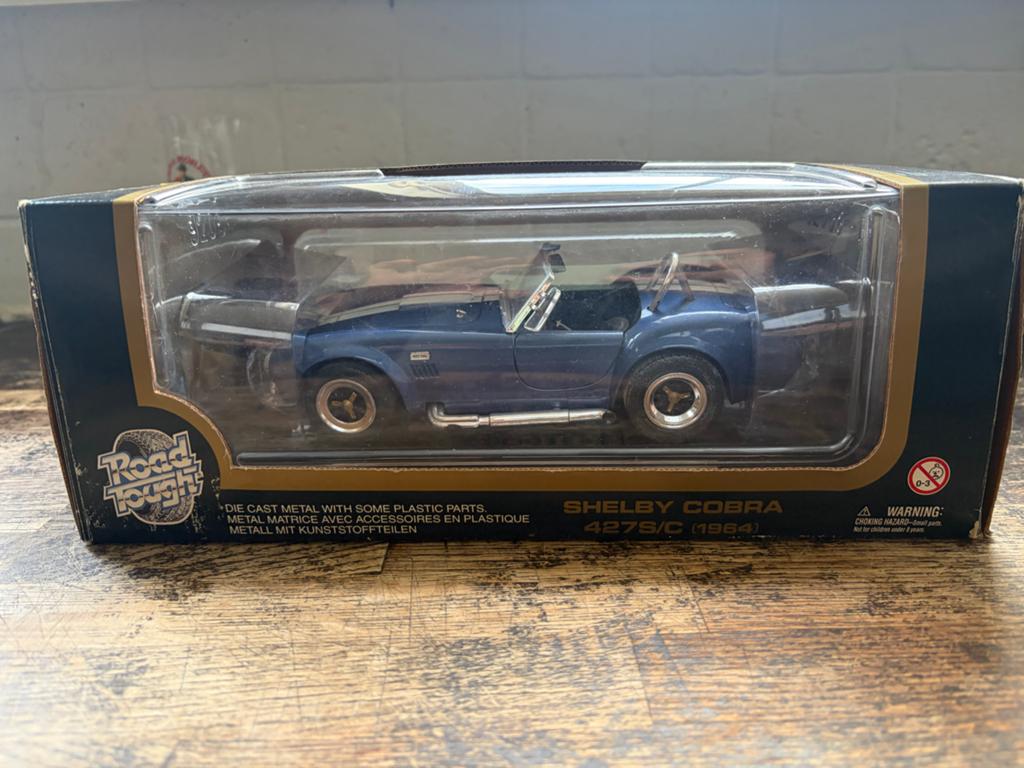 Shelby Cobra 427 S/C 1964 - Road Tough 1:18 Modelauto, Ophalen, Zo goed als nieuw, Auto, Overige merken
