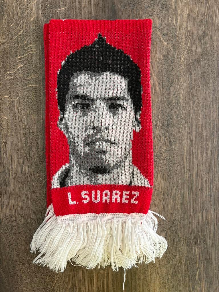 Ajax luis suarez, Verzamelen, Sportartikelen en Voetbal, Ophalen of Verzenden, Zo goed als nieuw, Ajax, Vaantje of Sjaal