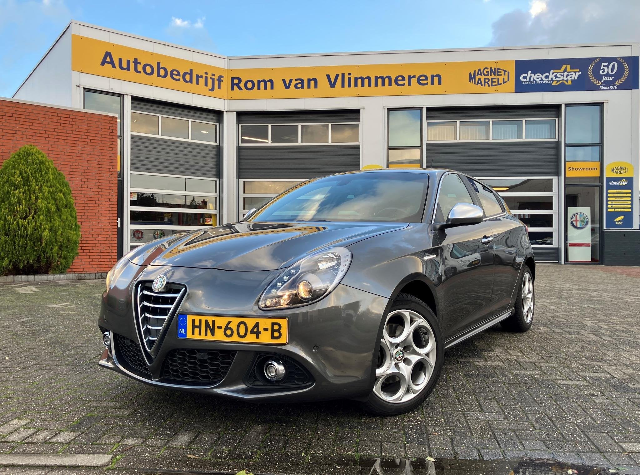 Alfa Romeo Giulietta 1.4 Turbo Multiair Exclusive | Zeer goe, Auto's, Euro 6, 4 cilinders, Leder en Stof, Origineel Nederlands