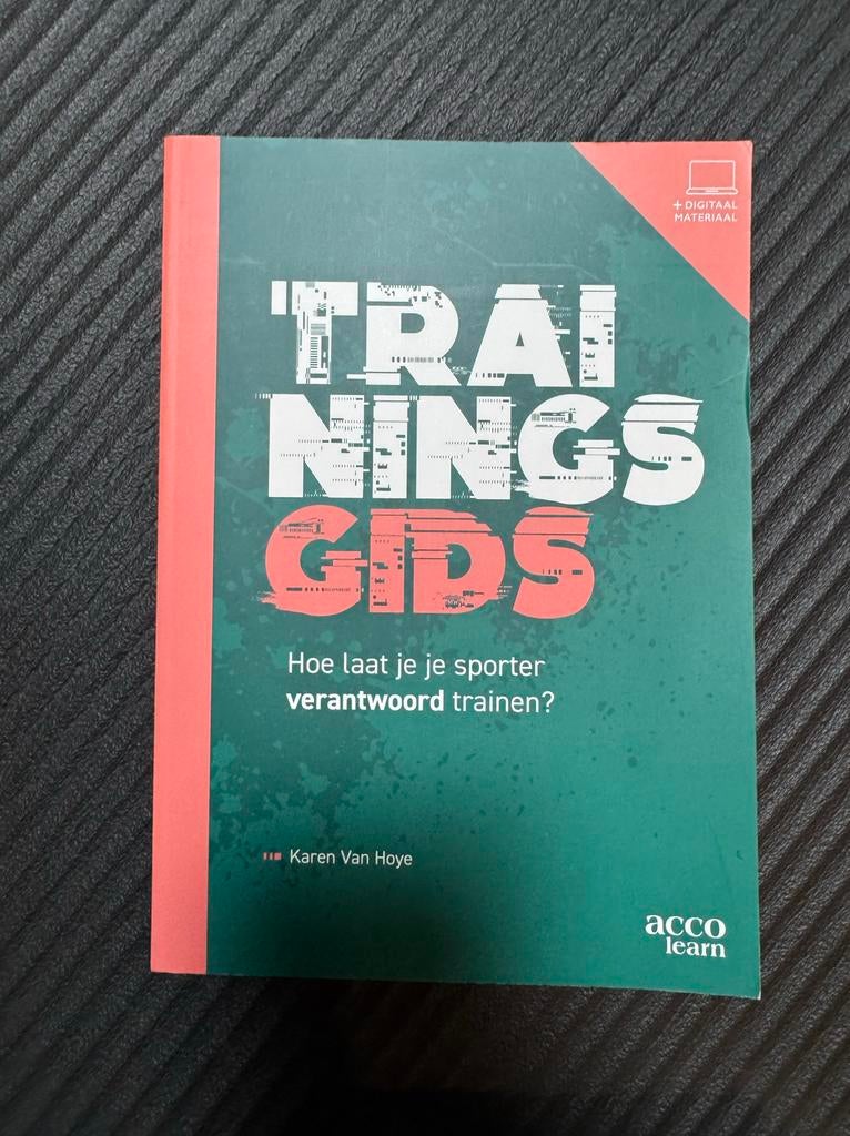 Trainingsgids - Hoe laat je je sporter verantwoord trainen?, Ophalen of Verzenden, Gelezen, Overige sporten