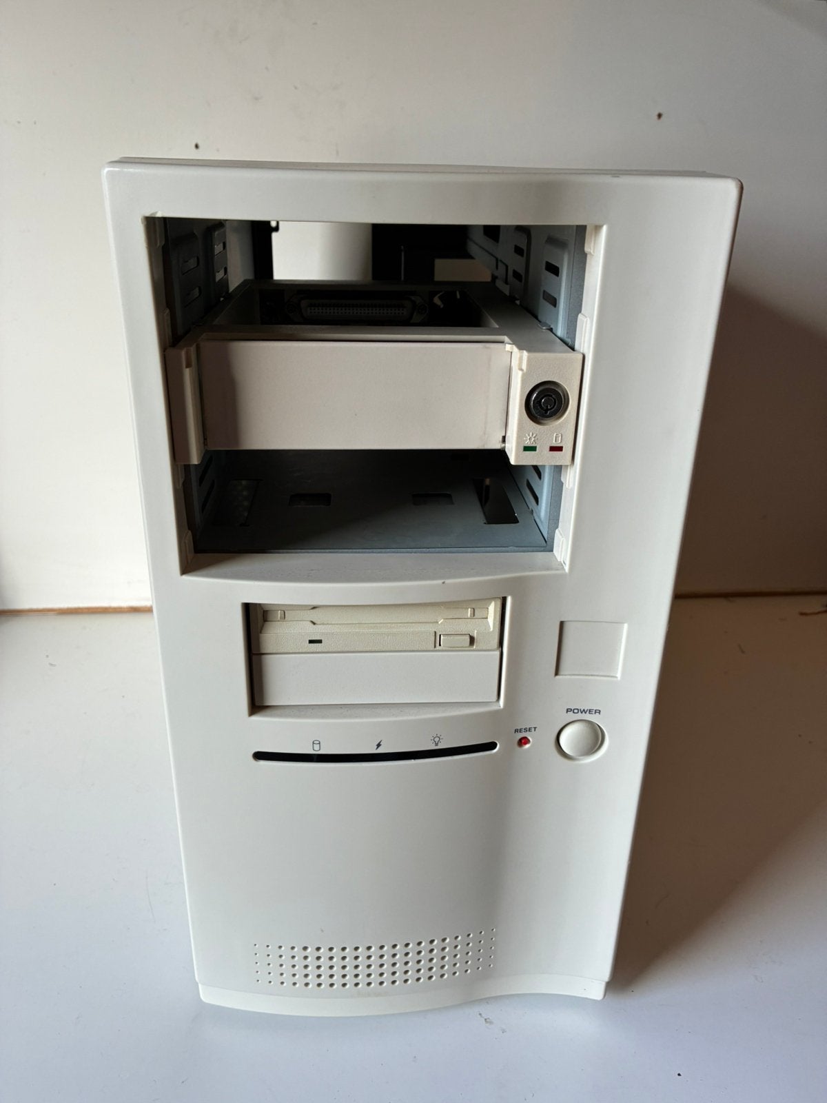 ATX vintage behuizing, Computers en Software, Ophalen
