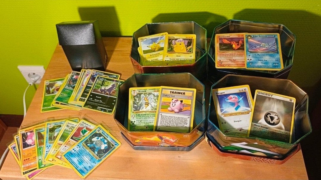 Lot Pokemonkaarten te koop: Holo, Reverse Holo en meer, Hobby en Vrije tijd, Ophalen, Gebruikt, Meerdere kaarten, Foil